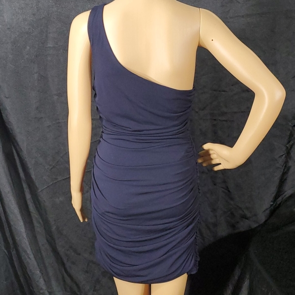 City Triangles - Dress - Picture 5 of 8